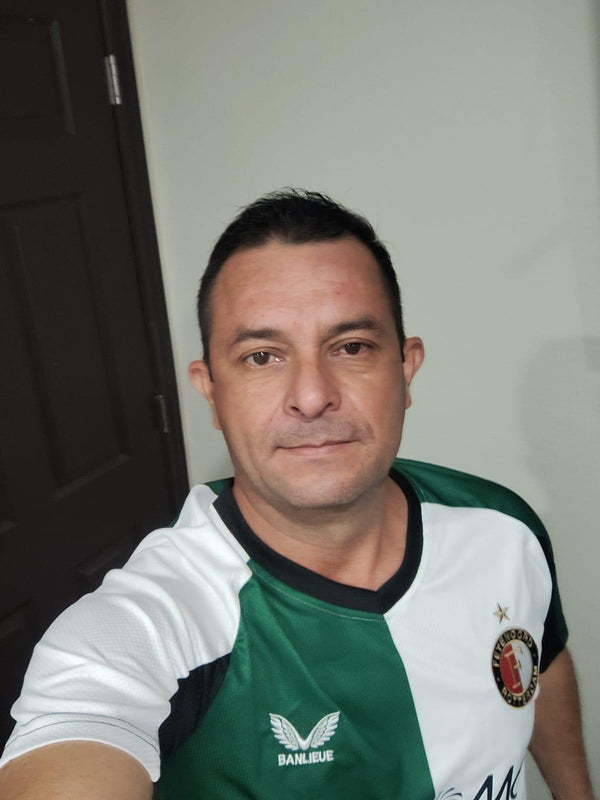 Cliente de La Casa del Jersey con su jersey