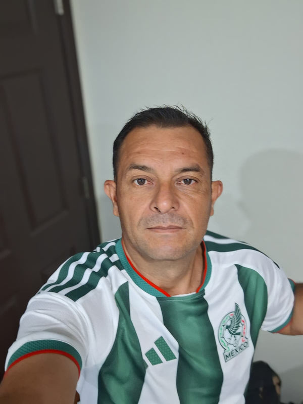 Cliente de La Casa del Jersey con su jersey